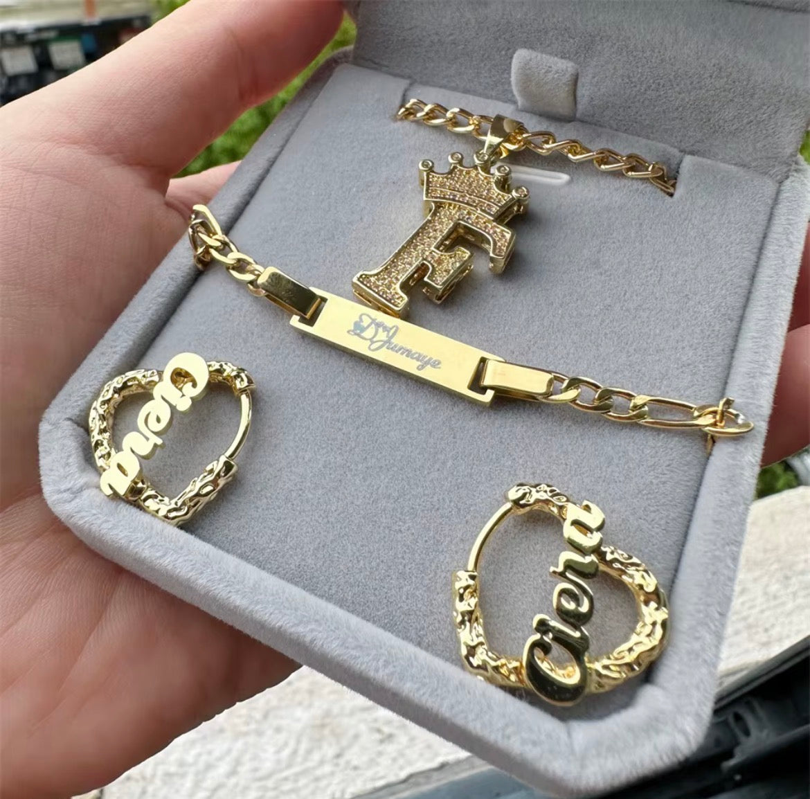 Four-piece custom set